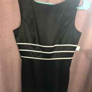 Maggy London Petite Formal black and white dress